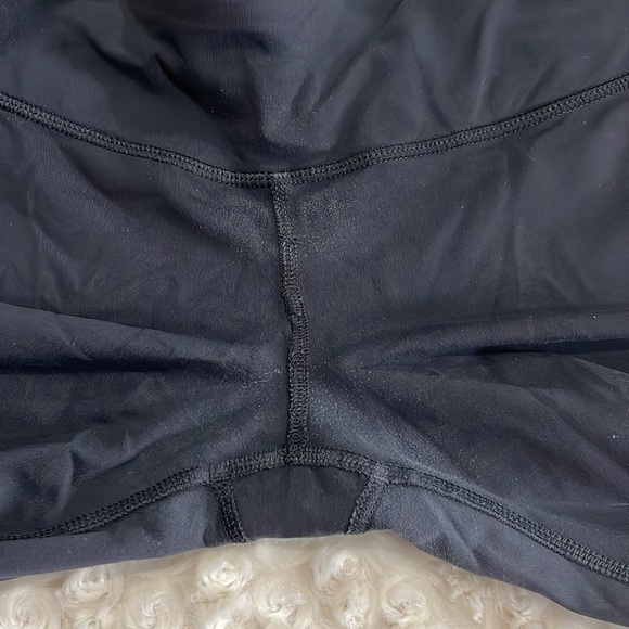 Lululemon Athletica - Picture 5 of 10